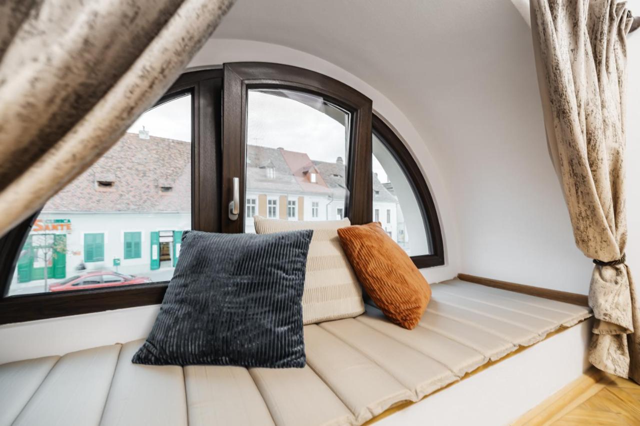 Downtown Cio Apartment Sibiu Exterior foto