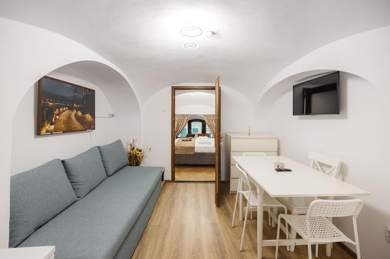 Downtown Cio Apartment Sibiu Exterior foto